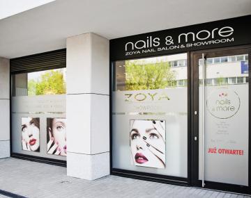 Showroom ZOYA - Nails&More na portalu Obrzezna-Online